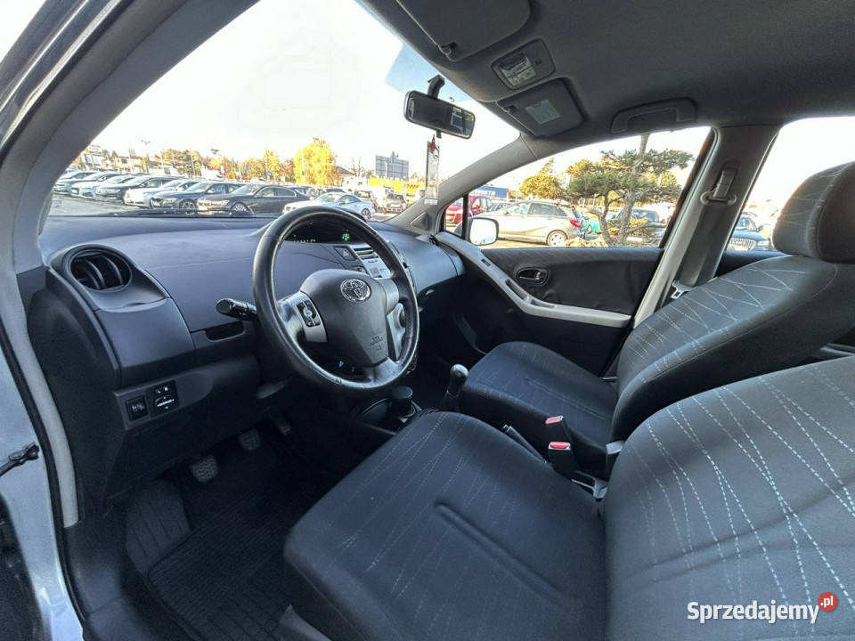 Toyota Yaris klimatyzacja benzynka manual Żory sprzedam