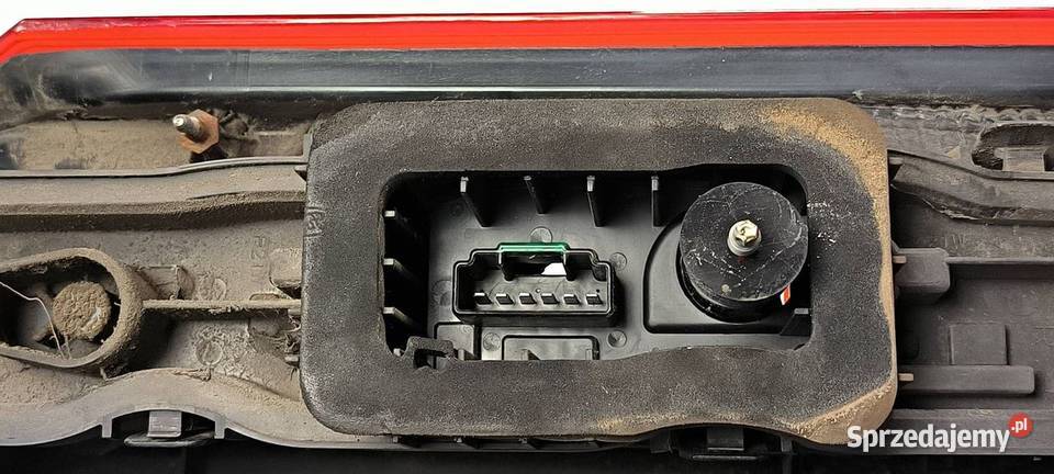 LAMPA PRAWA TYŁ FORD TRANSIT CUSTOM L1H1 kujawsko-pomorskie Lipno sprzedam