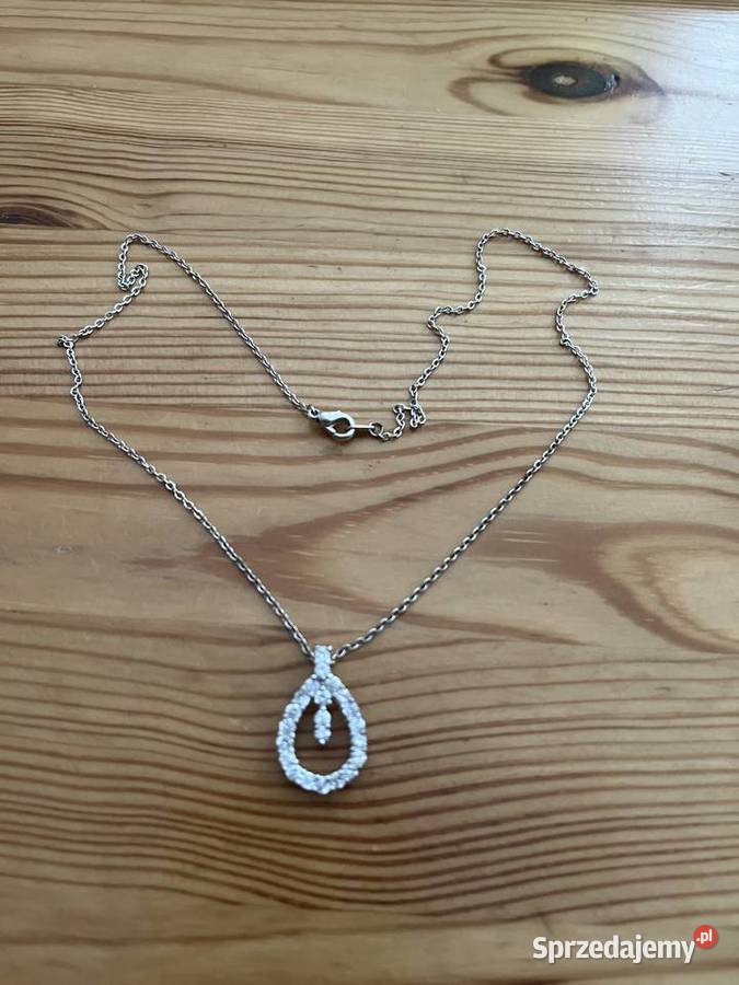Wisiorek srebrny z cyrkoniami na łańcuszku pomorskie