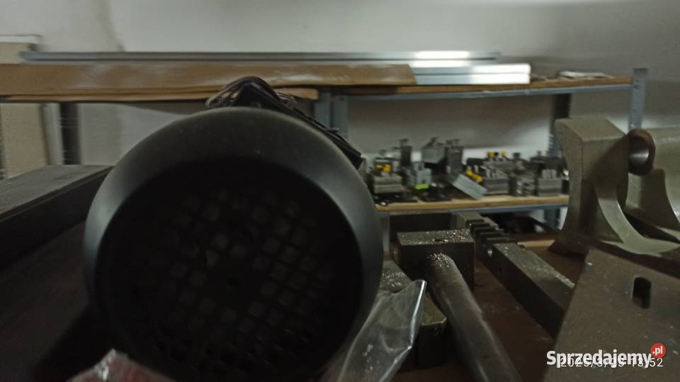 silnik elektryczny 075kW do mechanizmu posuwu