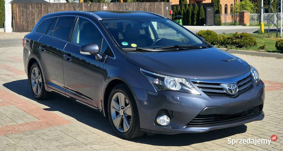 Toyota Avensis 20 D4D Executive Xenon Navi czujnik parkowania lubelskie