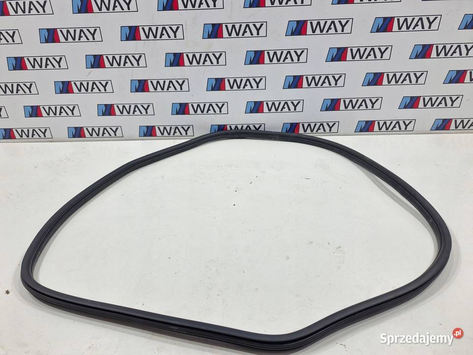 BMW X1 F48 USZCZELKA DRZWI TYLNYCH PRAWY TYŁ sprzedam