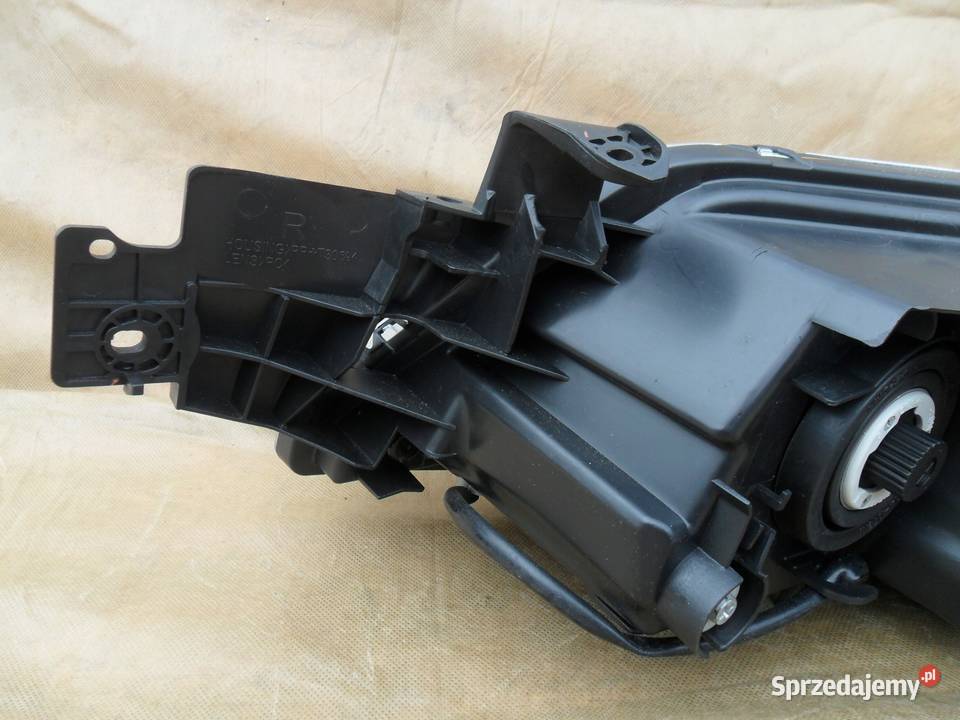 LAMPA PRAWY PRZÓD REFLEKTOR EU MITSUBISHI Nowy Tomyśl