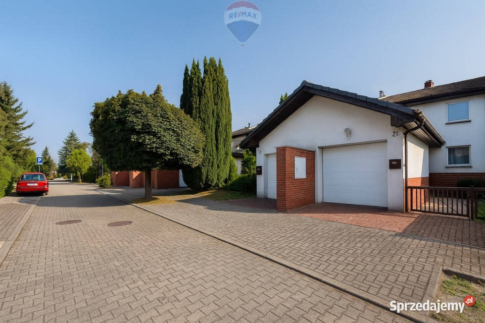 Wygodny dom Złotniki k Poznania dachówka