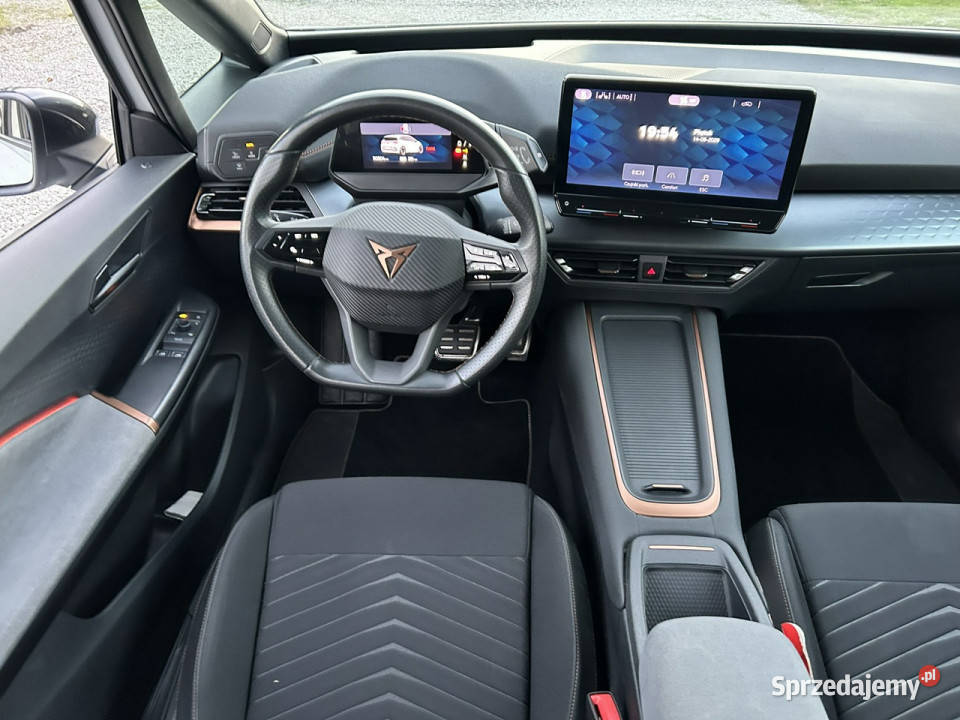 Cupra Born ELEKTYRYK Hatchback Nowe Iganie sprzedam