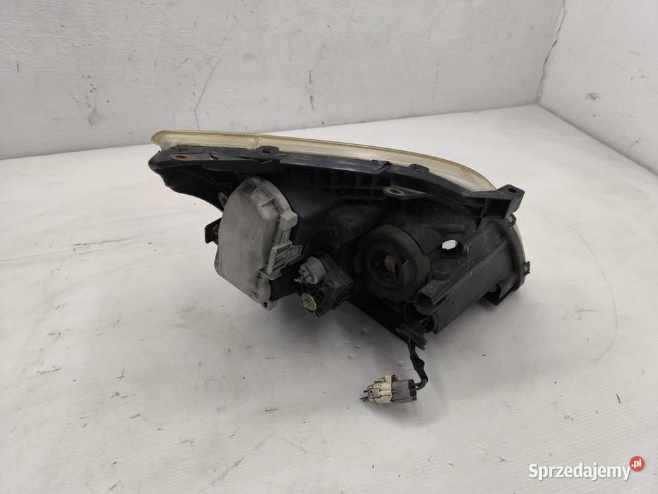 LAMPA LEWY PRZÓD TOYOTA AVENSIS II T25 18 wielkopolskie