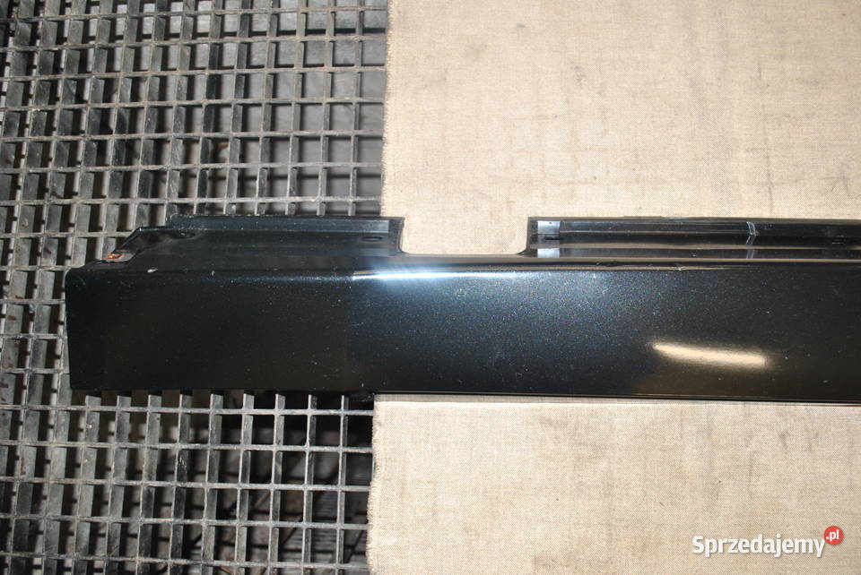 Nakłądka progu lewa przednia BMW E60 E61 osobowe Poręba