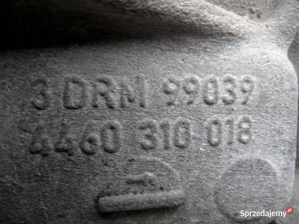 VW TOUAREG I 25 TDI 05r dyfer most tył