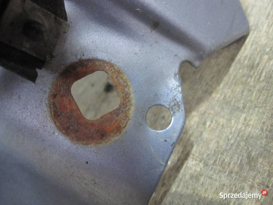 LAND ROVER DISCOVERY III 08r błotnik prawy przód Błotniki