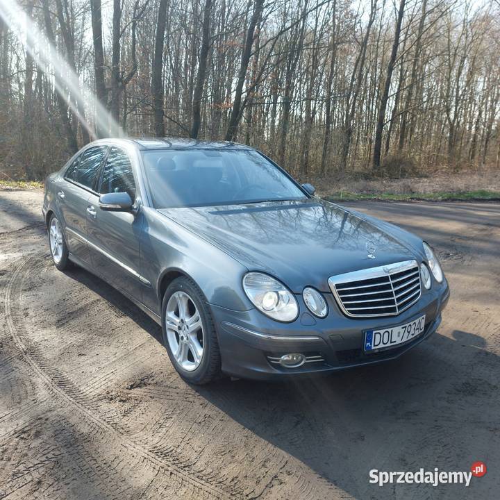 Mercedes EKlasa 18i 184 AVANTGARDE Bixenon kurtyny powietrzne dolnośląskie Oleśnica