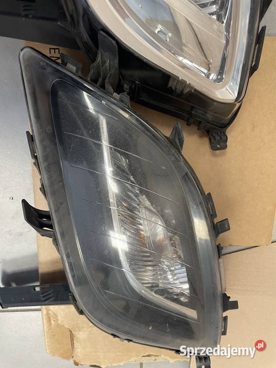 Opel Astra IV halogen lewy przód Kozubszczyzna