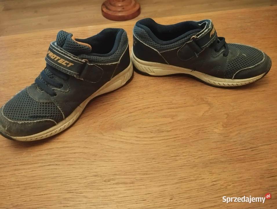 Granatowe buty na rzepy Rzepy Gorzów Wielkopolski sprzedam