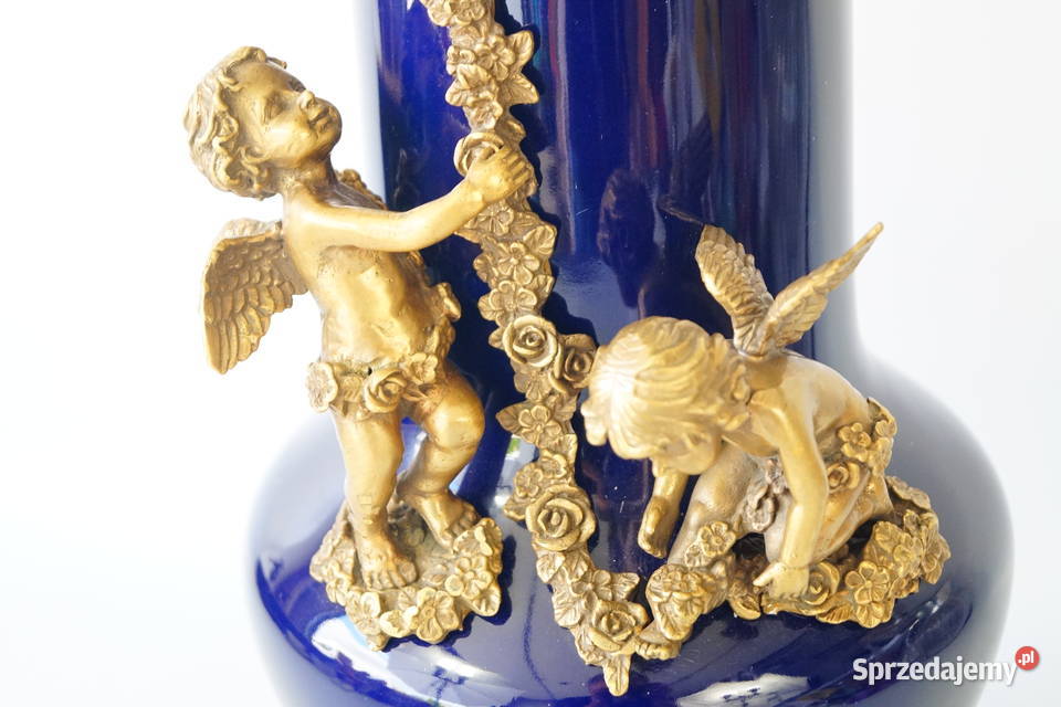 Porcelanowy wazon waza z amorami porcelana z