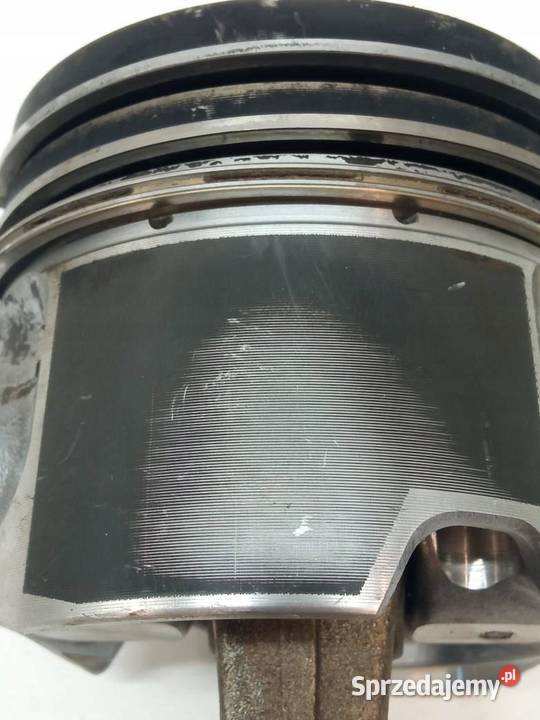 TŁOK KORBOWÓD 83L82 30 TDI Audi A4 IV 20082015