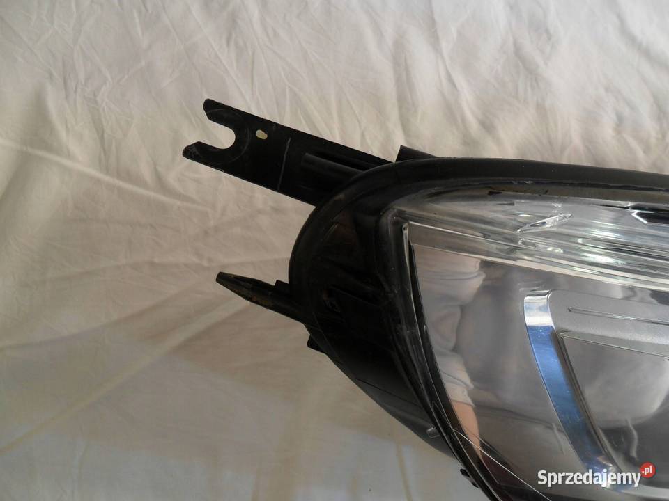 REFLEKTOR PRZÓD STRONA PRAWA RENAULT CLIO IV Nowy Tomyśl