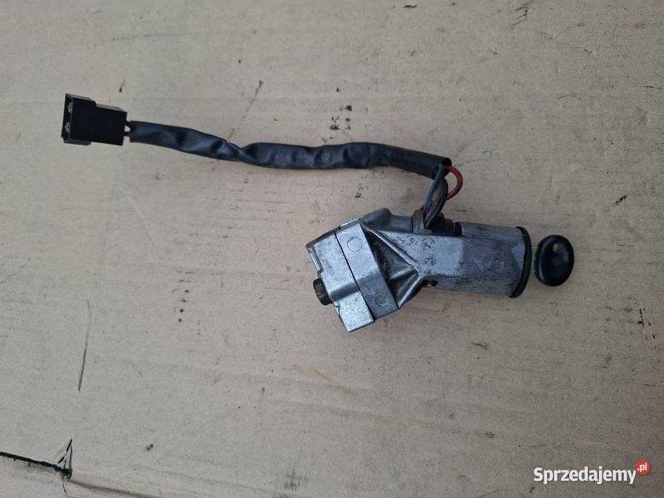 Stacyjka kostka stacyjki 4 piny Fiat 126p Maluch Stacyjki i kluczyki Strzelce Opolskie