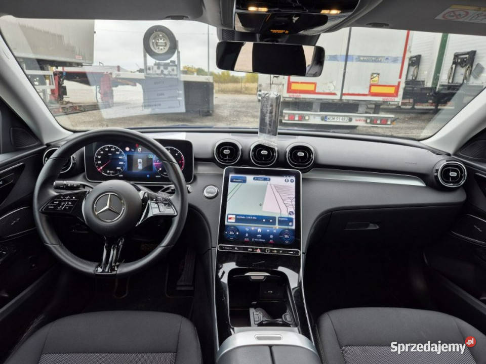 Mercedes C 200 W206 2021 4/5 Komorniki