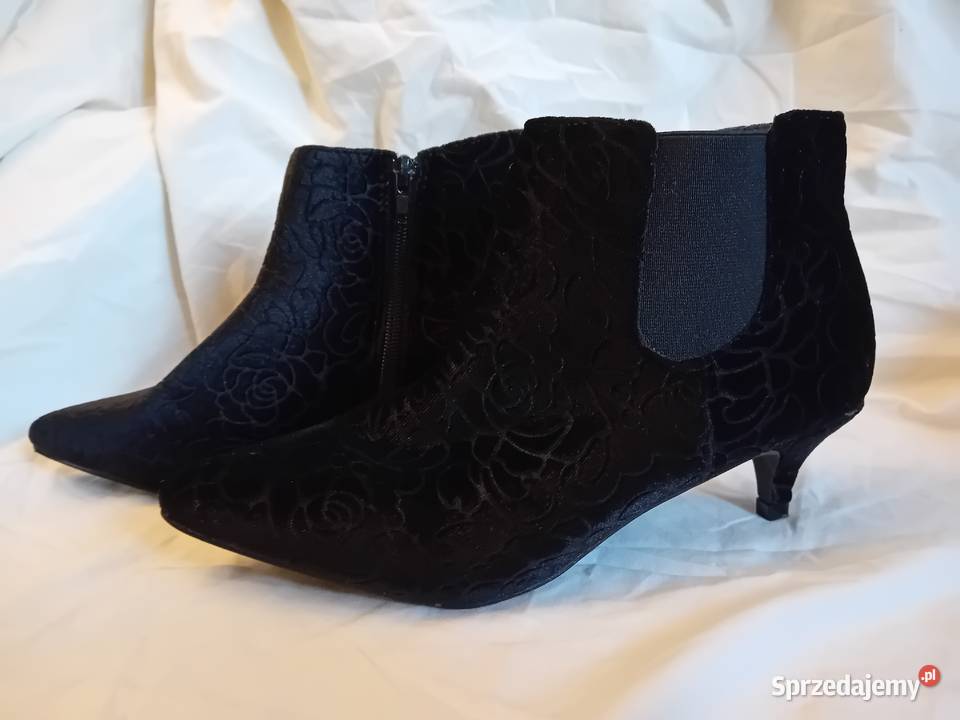 Buty botki kolor czarny motyw kwiatowy rozmiar Kozaki Kraków sprzedam