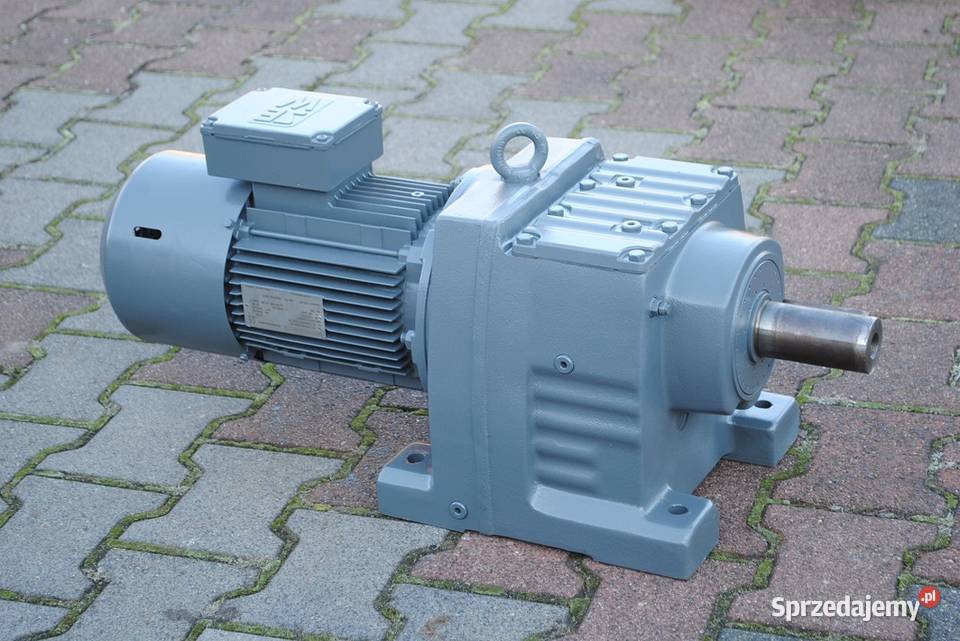 Motoreduktor dwubiegowy 1522kw 1427obr z