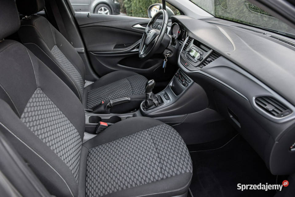 Opel Astra 10T 105 Super Stan Zadbana Opłacona K nieuszkodzony sprzedam