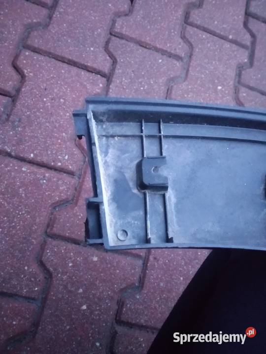 LISTWA BŁOTNIKA PRZÓD PRAWY 87714G5000 KIA NIRO osobowe małopolskie Wadowice