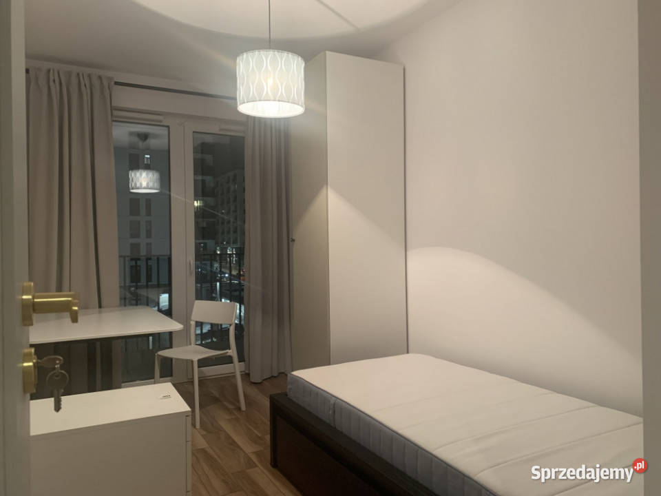 Dwa osobne nieprzechodnie pokoje balkon szybki Warszawa