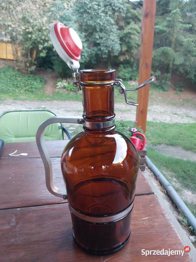 Stara butelka na piwo wino Wąwolnica