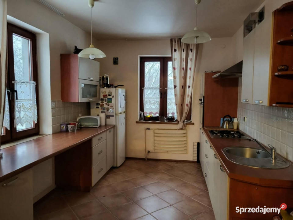 Dom wolnostojący 122 m2 6 pokoi z piwnicą i wolnostojący