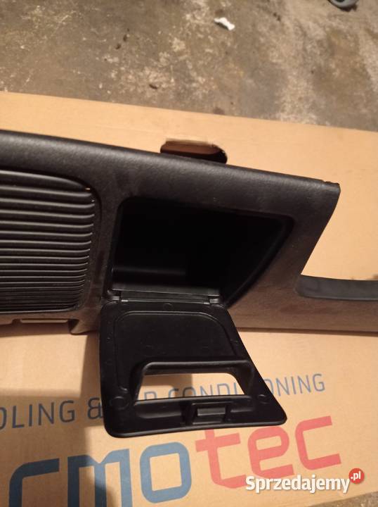 Carisma polift osłona deski rozdzielczej lewa Suwałki