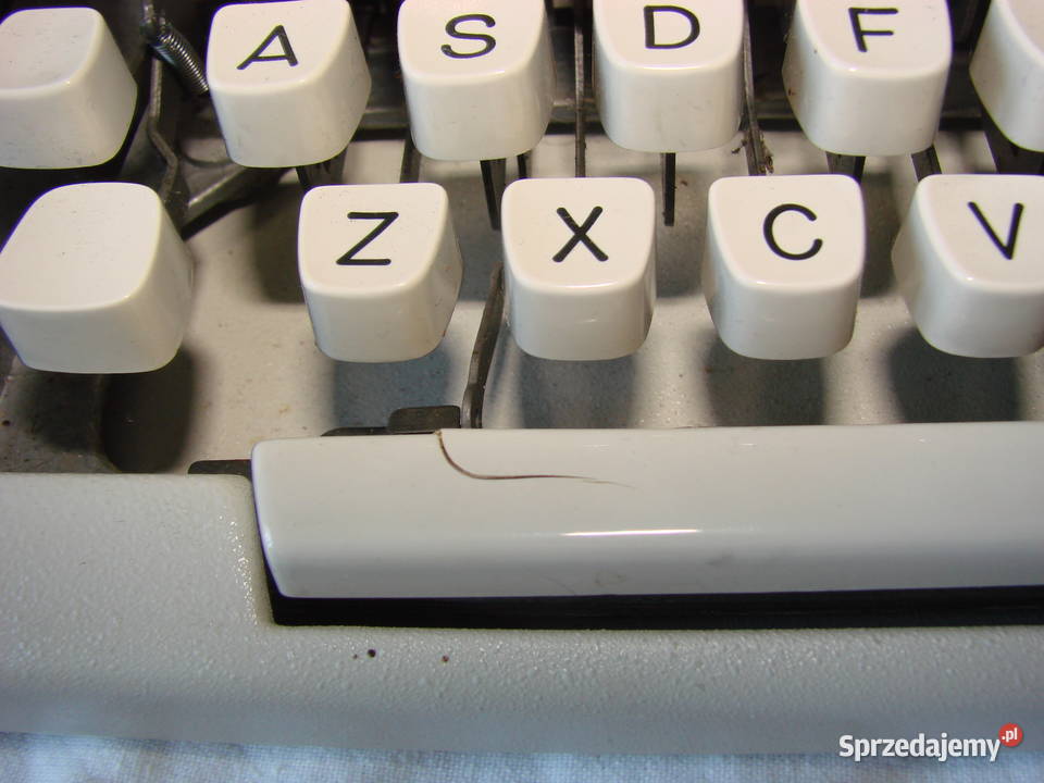 AEG Olympia Traveller de Luxe S maszyna do Pruszcz Gdański