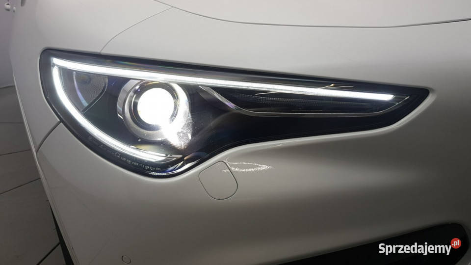 Alfa Romeo Stelvio 20 Turbo Veloce Q4 Z czujnik zmierzchu Stelvio Warszawa