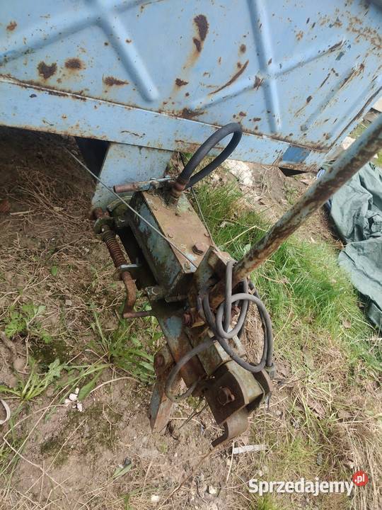 Przyczepka jednoosiowa z wywrotem uszkodzony Rypin