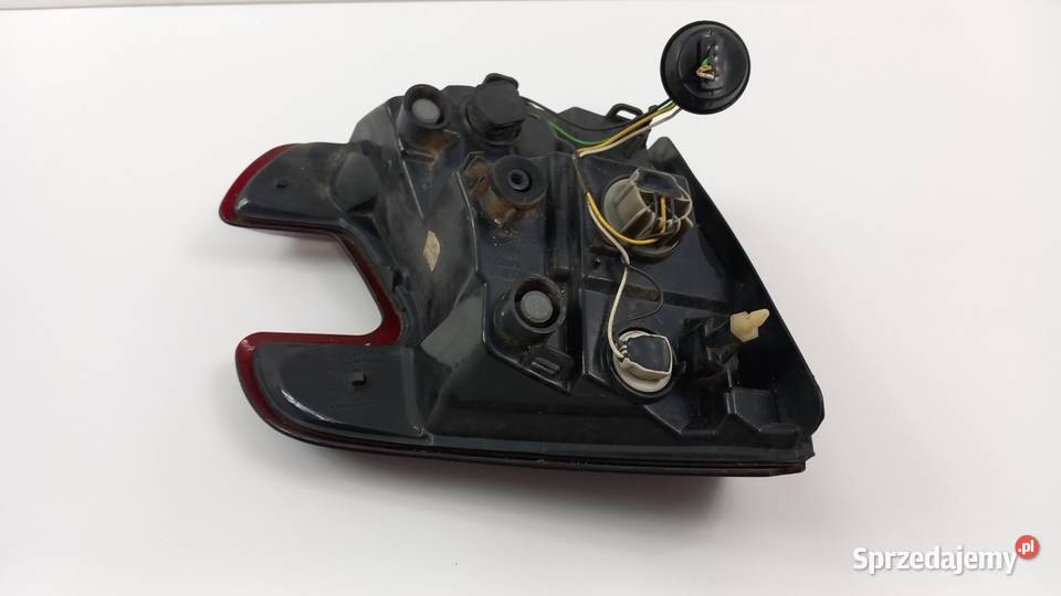 RENAULT MEGANE III KOMBI LAMPA TYŁ PRAWA W KLAPĘ Zbierkowo
