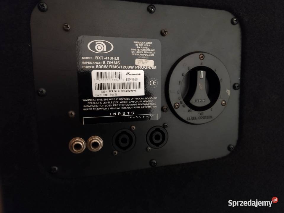 Kolumna basowa Ampeg BXT410HL8 z kółkami 600W