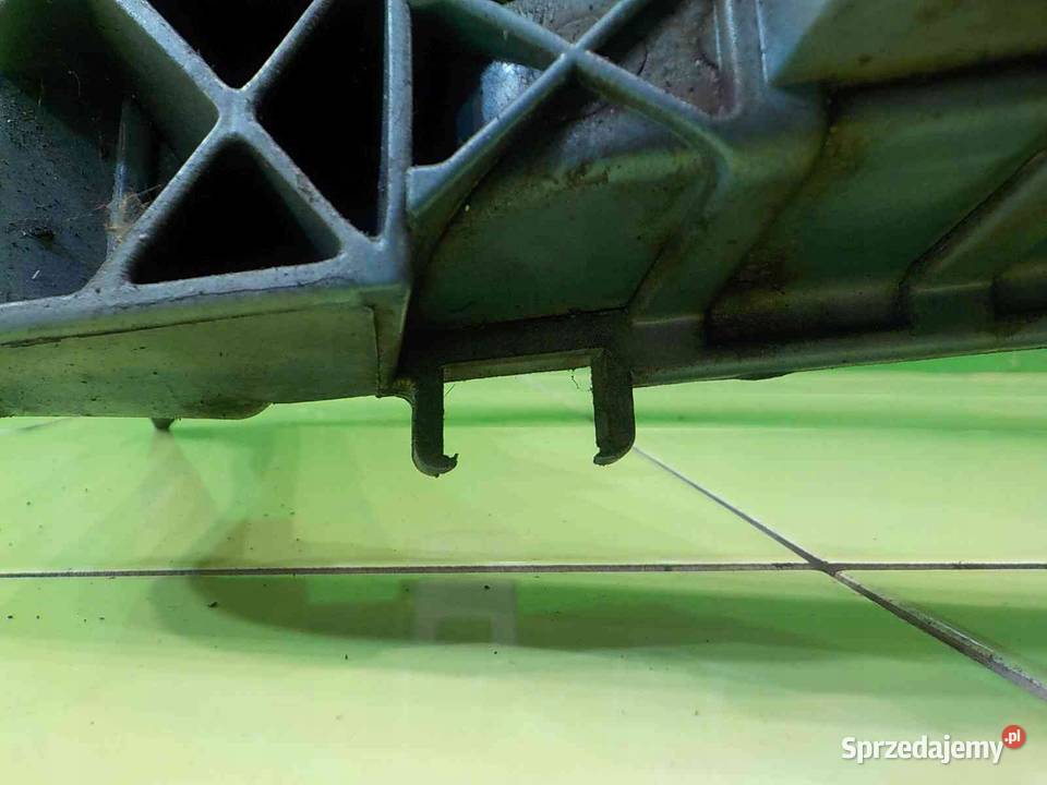 FOCUS MK2 LIFT 20 TDCI 09r pas przedni okular Suków sprzedam