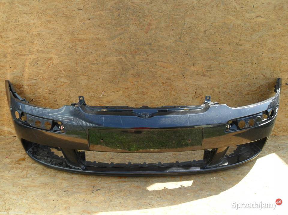 Zderzak przedni Volkswagen Golf V 2004