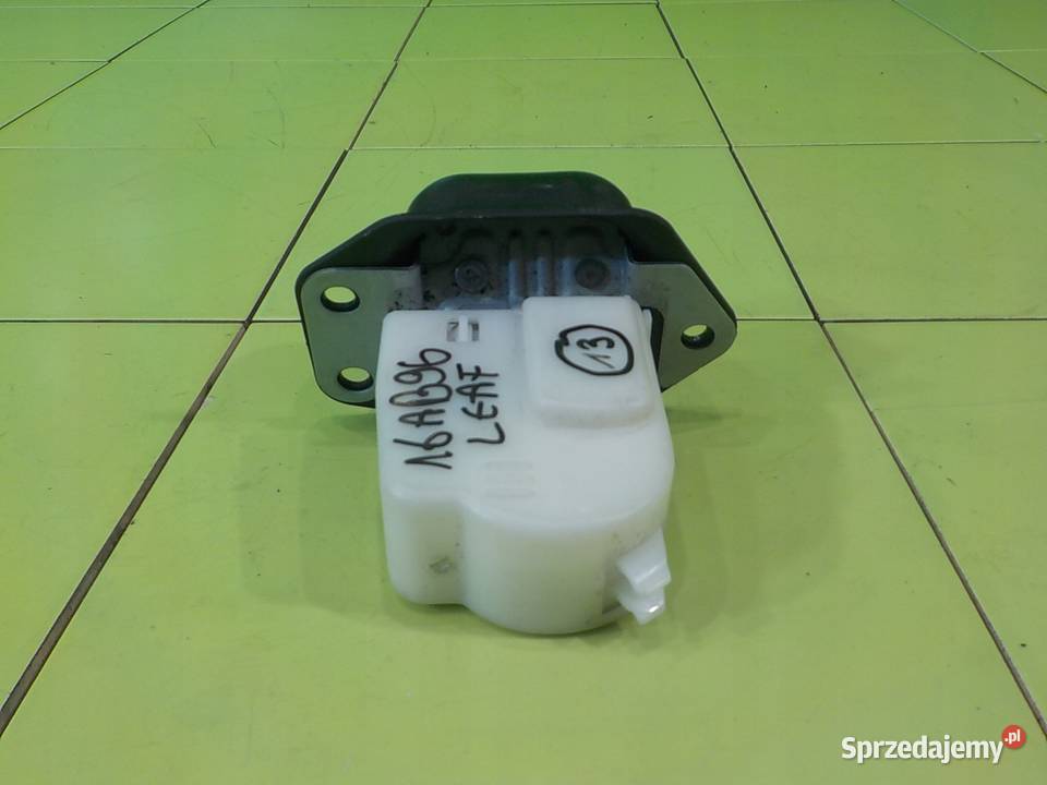 NISSAN LEAF I LIFT AUT 16r HB 5D zamek klapy tyl Suków