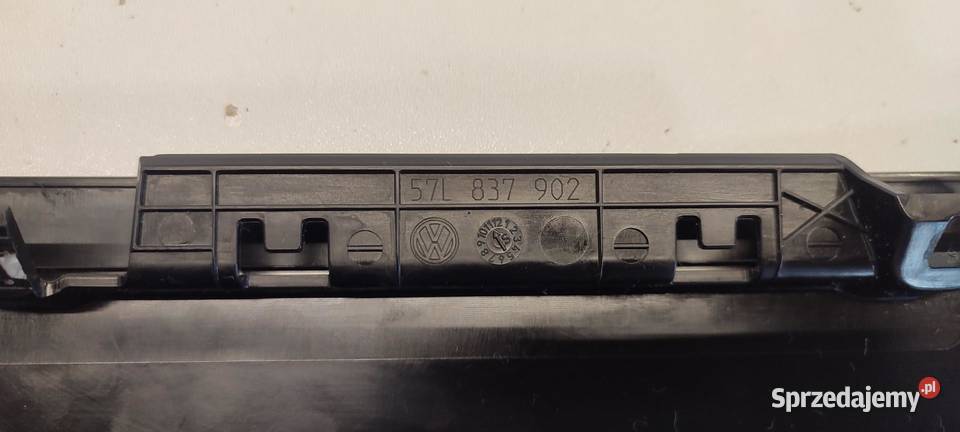 VW TAYRON OSŁONA SŁUPKA PRAWY TYŁ 57L837902