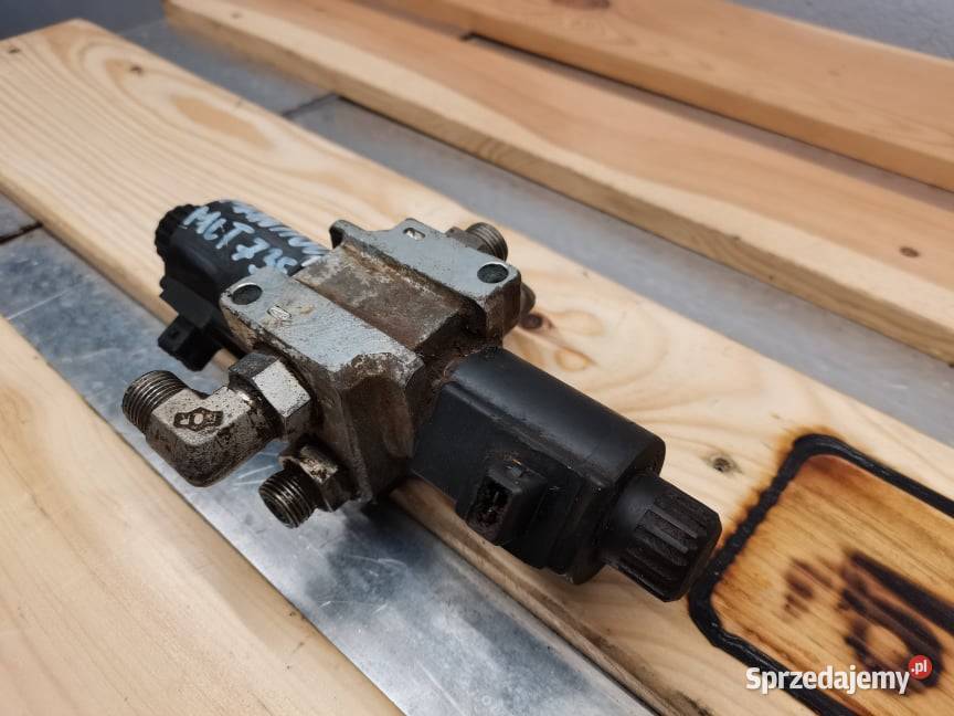 Manitou MLT Blok zaworowy wielkopolskie Wilkowo