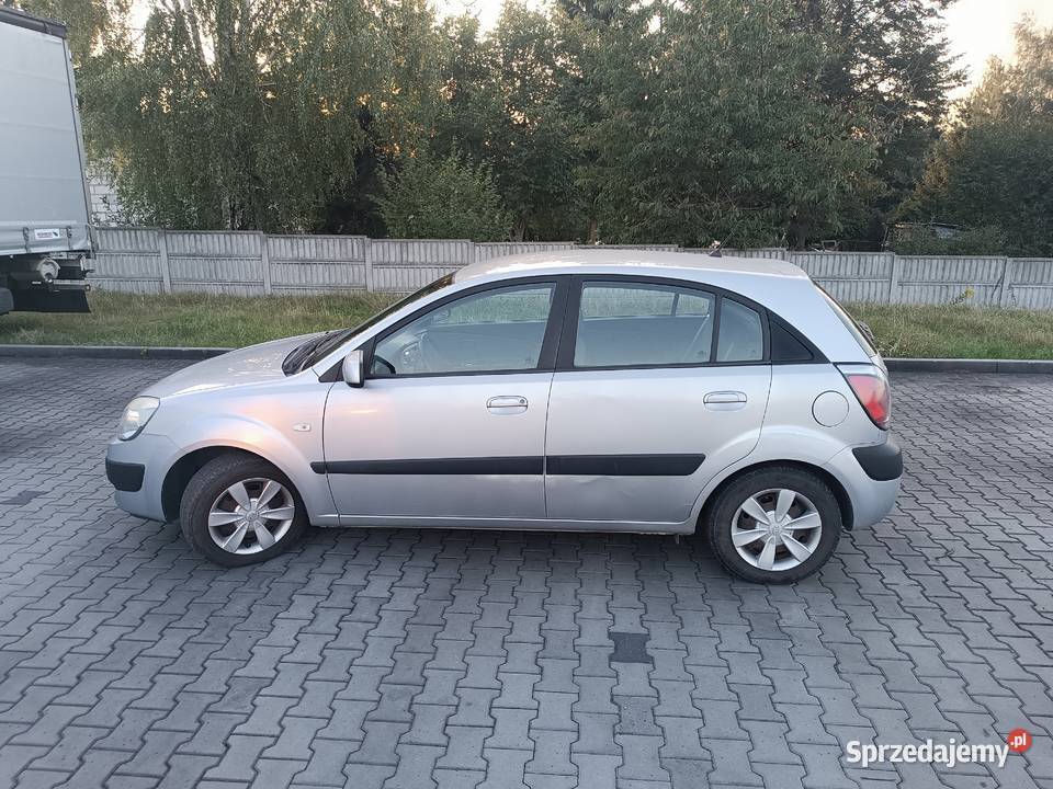 KIA Rio 2007 14 16v ładny stan niski przebieg Szczekociny sprzedam
