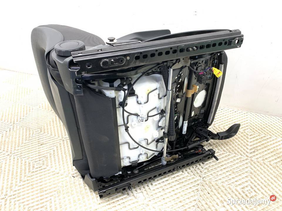 FOTEL PRAWY PRZÓD AUDI A4 B9 SedanLimuzyna Fotele i kanapy