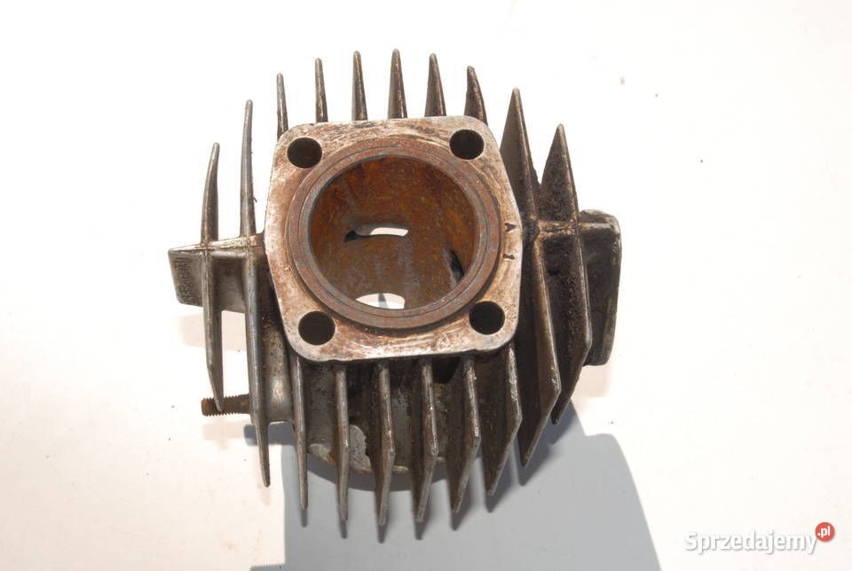 Stary cylinder CZ Jawa 550 25 551 13 031 Cieszyn