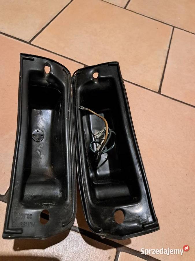 Półka pasażera Fiat 125p