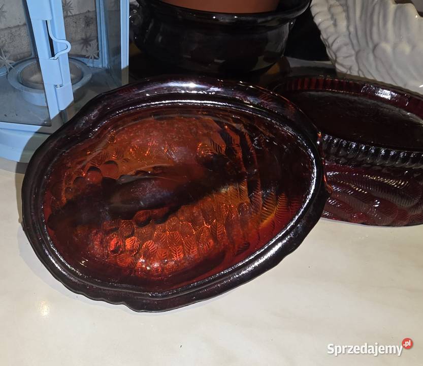 Łabędź rubinowy bomboniera szkło Porcelana i szkło Sosnowiec