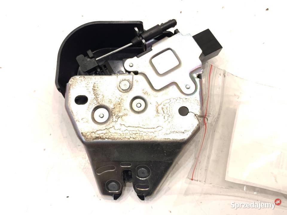 ZAMEK KLAPY TYŁ HONDA CIVIC IX SedanLimuzyna