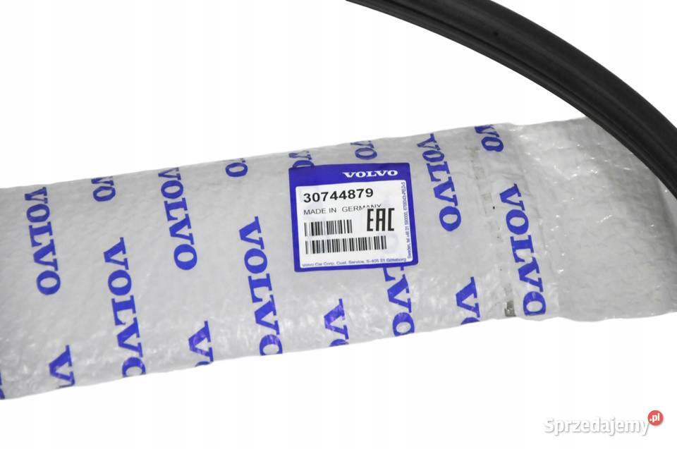 VOLVO XC60 lewa uszczelka listwy progowej progu