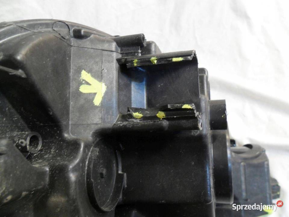 Reflektor Przód strona lewa Citroen C4 III eC4 wielkopolskie Nowy Tomyśl