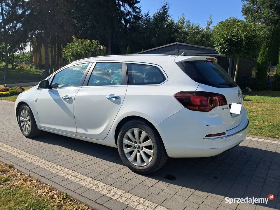 Opel Astra J kkmbi diesel Przemęczany