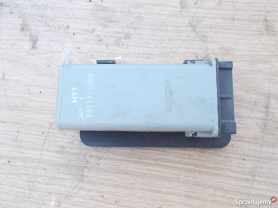Citroen Berlingo I 98r przekaźnik 9611914080 osobowe