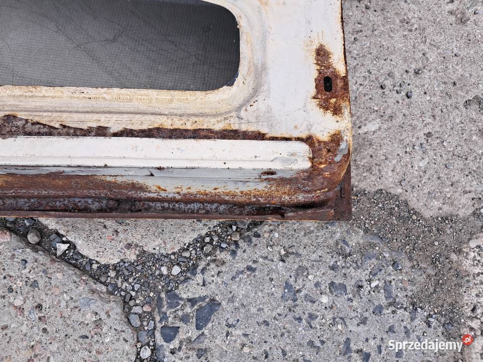 DRZWI LEWE TYLNE MERCEDES W110 SKRZYDLAK części blacharskie Karoseria śląskie Cieszyn